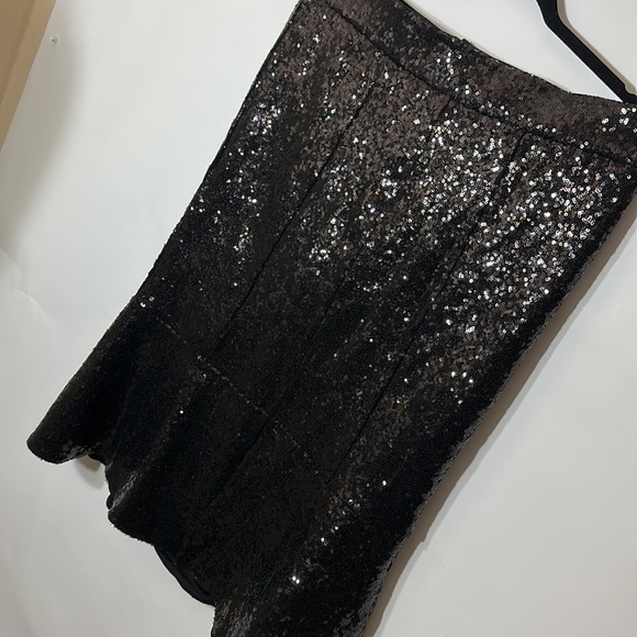 Torrid 14 SYLVIA MOLLIE TRUMPET MIDI SKIRT - PONTE SEQUIN BLACK - Picture 5 of 9